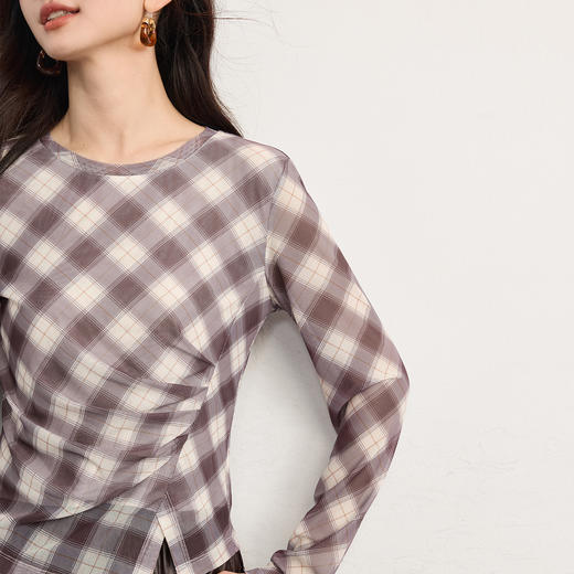 【10/1新品】熙世界可露丽风格纹T恤女长袖秋季设计感不规则收腰网纱打底上衣 商品图3
