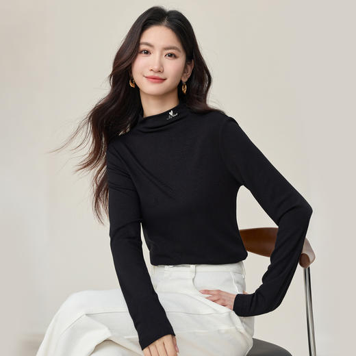 【年终特卖】熙世界玻尿酸半高领T恤打底衫女秋冬新款正肩显瘦内搭针织肌底衣 商品图4