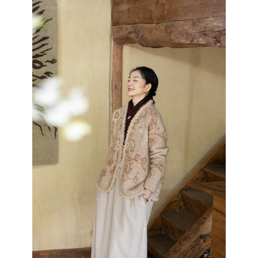 牧衣游原创 提花双色织毛织外套冬软糯轻盈蓬松保暖百搭开衫 言沐 商品图2