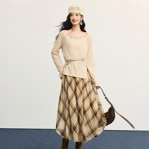 【10/1新品】熙世界波嬉风度假穿搭套装秋季女士串珠圆领T恤格纹半身裙两件套 商品图1