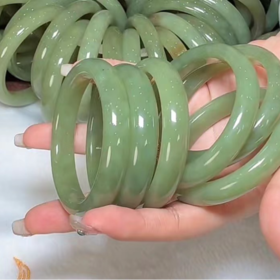 和田玉手镯-黄口宽条