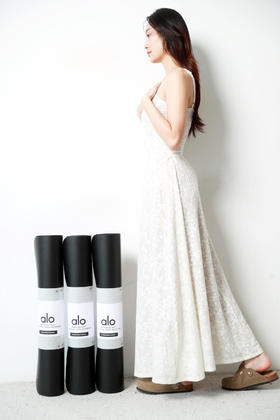 普拉提瑜伽垫，出口漂亮国。天然橡胶透气回弹防滑健身垫C092760