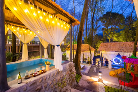 【青城山尊铂森林度假酒店】￥298起抢隐山居+森林汤泉+早+下午茶···开启美食美景仙气疗愈之旅