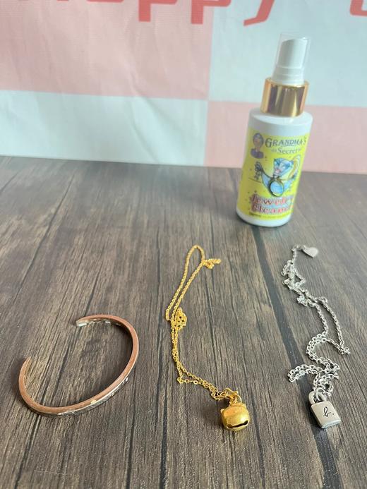 （有机珠宝不能用：蜜蜡、珍珠、琥珀）【珠宝清洁剂】88ml，再也不用看着氧化发黑、失去光泽的项链手链戒指们叹气了！来试试洗护二合一首饰清洁喷雾！ 商品图11