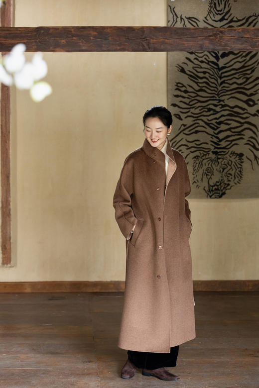 牧衣游原创 进口澳毛呢外套冬软糯轻盈宽松复古文艺极简大衣 觅友 商品图5