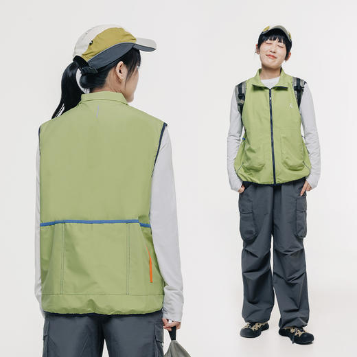 【品牌特惠】ACMEITEM爱棵米 户外立领马甲GAG3090457E 商品图1