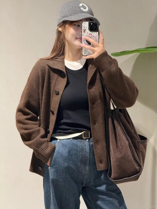 立领牦牛绒开衫 鱼鳞组织松弛舒适 宽松慵懒随性 天然色泽 柔软蓬松 落肩开衫 时髦高领 会自主呼吸的活性面料 商品图5