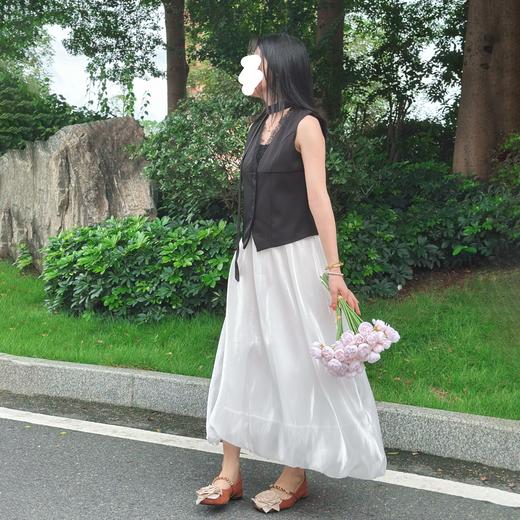 每一步都绽放流光【特妮娜 琉璃纱珠光花苞裙】珠光缎面 内衬细腻亲肤 视觉显高 修饰腿型 清新又仙气 松紧腰身 轻松搞定出游搭配 商品图0