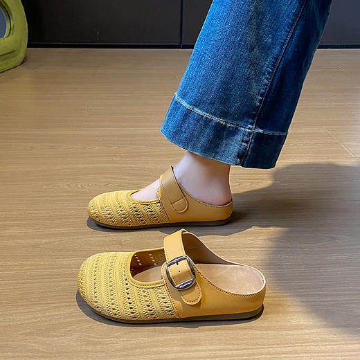 【特妮娜 小香风飞织勃肯鞋】珍珠链条装饰 复刻香NAI儿高级感 轻松穿出小香风氛围感 鞋面镂空网眼设计 吸湿速干内里 夏日告别黏腻感 L# 商品图6