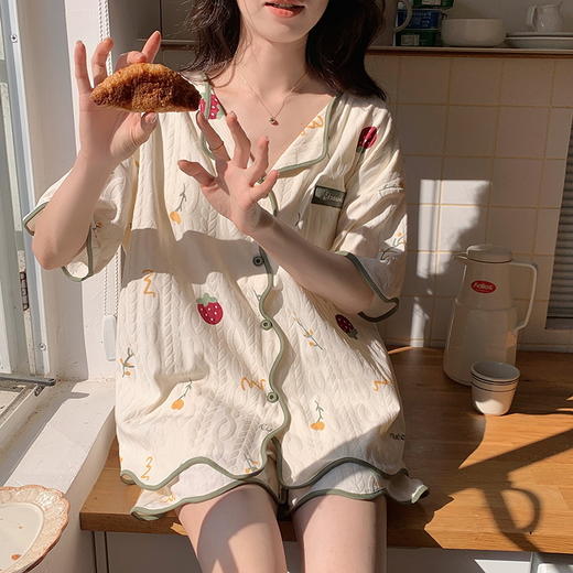 【肌肤的本能选择】包边开衫短袖家居服套装 自带无感Bra 贴身舒适 自然与科技结合的柔软面料 释放睡前肌肤压力 商品图3