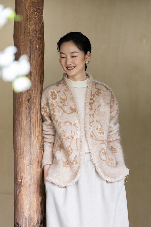 牧衣游原创 提花双色织毛织外套冬软糯轻盈蓬松保暖百搭开衫 言沐 商品图5