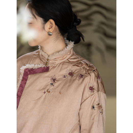 牧衣游原创 丝棉手工刺绣棉衣女蓬松保暖复古民族风百搭棉服 半里 商品图3