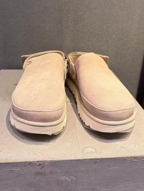 女款平底凉拖鞋