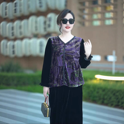 LX 30174丝绒新中式大码贵夫人复古气质上衣阔腿裤两件套 商品图3