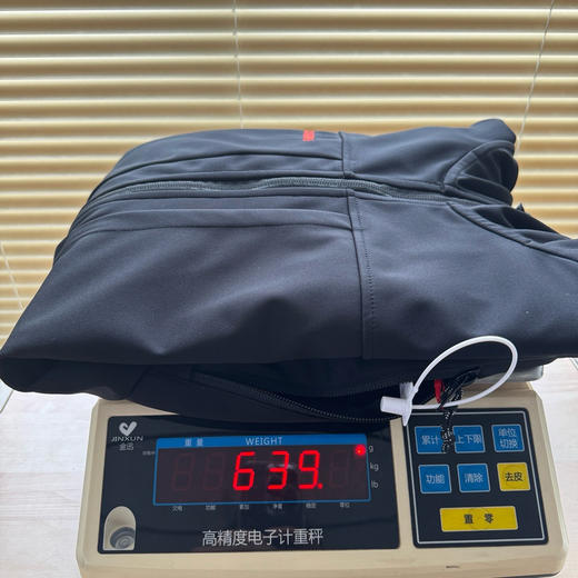 猛犸象Ultimate VIII红标八代防风软壳夹克外套932 商品图7