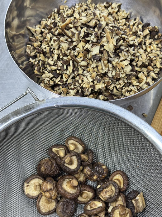 香菇牛肉贝果(微辣)（10点左右陆续出） 商品图1