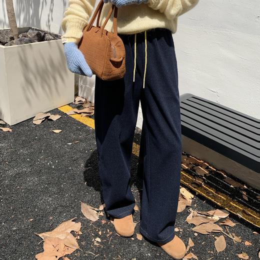 【超模君精选】LUOQIQI绵羊毛牛仔弯刀裤 羊毛牛仔面料柔软舒适又保暖 微弯刀裤型显瘦遮肉 款式时尚百搭不挑人 商品图1