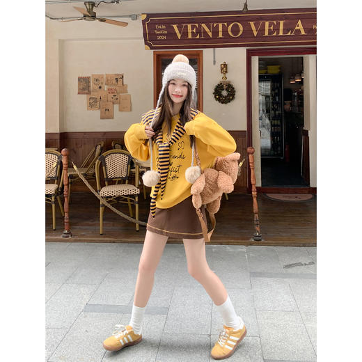 <曾小咸推荐>3.19现货秒杀 ！微信超特价！韩系披肩卫衣 日常169.99 立减80 秒杀89.99！！复古灯芯绒半身裙  秒杀69.99！！ 商品图3