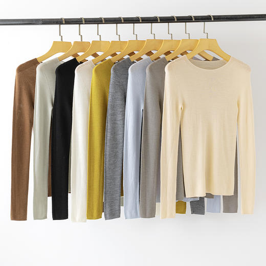 【高品质私服】【扬子精纺羊毛无缝一体圆领长袖】细腻的纱线使得非常亲肤柔软，做工精致，纹路特别细腻，休闲又日常，上班上学穿都合适YS8026-CC 商品图0