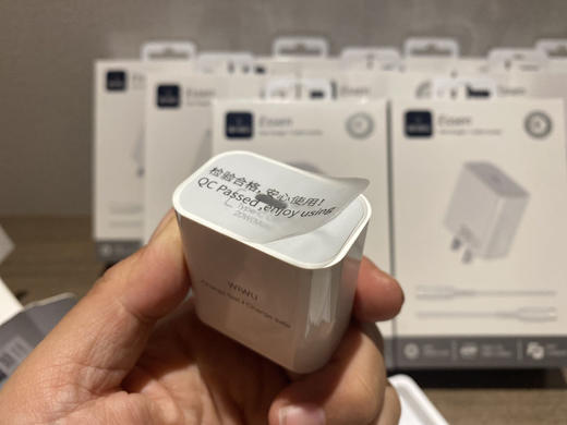 WIWU优品系列氮化镓快充套装  到货原箱原件。JD在售价格169。 商品图9