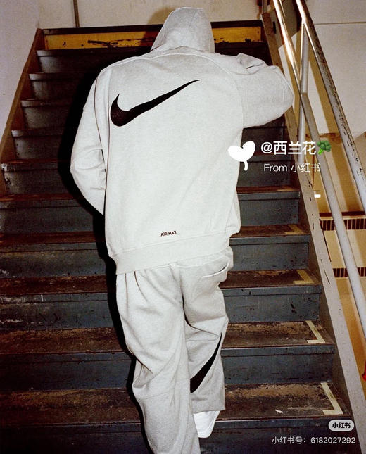 爆款𝐒𝐮𝐩𝐫𝐞𝐦𝐞x𝐍𝐤 联名开胸卫衣 男女款 大孩子们冲啦，预售！13天左右发货 商品图4