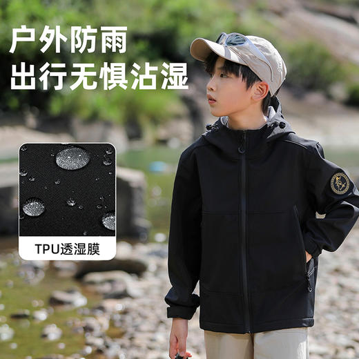 【特妮娜 男女亲子软壳冲锋外套】防水 防风 防磨 抗静电 加宽防风雨帽 防水拉链 双侧拉链口袋 魔术贴袖口 抓绒内里 商品图8