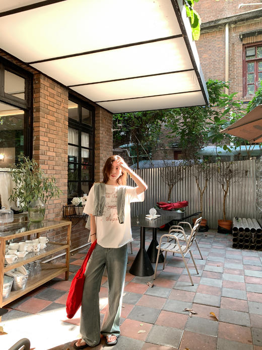 <曾小咸推荐>字母印花宽松显瘦圆领短袖T恤 商品图12