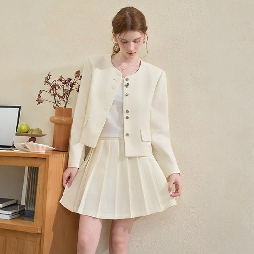 法式气质千金风短款外套女秋季不规则立体扣直筒廓形休闲上衣V2651146 商品图2