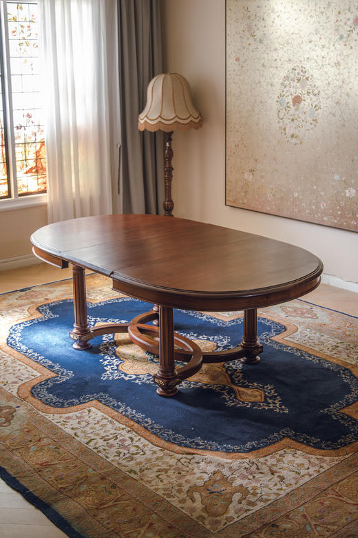 独角鹿西洋古董1925年代法国出品装饰艺术风格铜鎏金装饰双C纹底座及立柱造型桌腿胡桃木精雕可伸缩式中央桌 商品图1