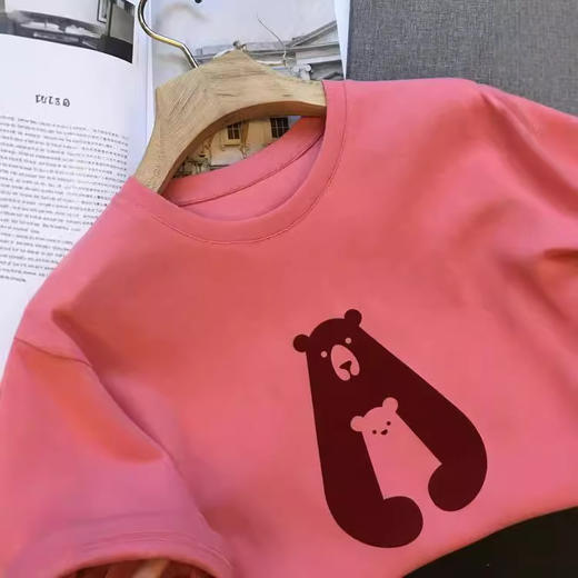 【断码清仓 无退换】大工厂出货推荐！自留款~熊抱植绒印花圆领宽松短袖T恤上衣女春夏 商品图2
