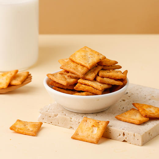 前田制果 烤虾味 香脆片 35g/袋 商品图1