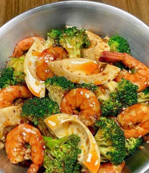 原浆青虾仁， ✅31/40规格 ✅41/50规格 每袋4斤。 ✅26/30规格5斤。告别大冰衣、实打实的好虾仁，开背去沙线，不缩水，口感鲜香，存一袋，想吃就吃，做法多多。 辽宁省内包邮 商品图4