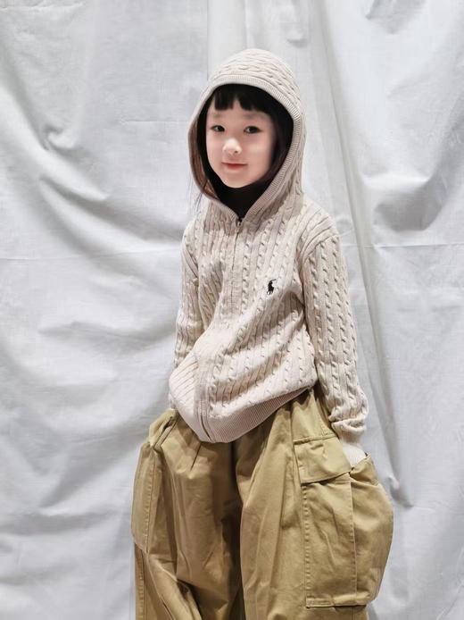 2025秋冬新款儿童小马刺绣棉质绞花连帽针织拉链开衫毛衣外套 商品图1