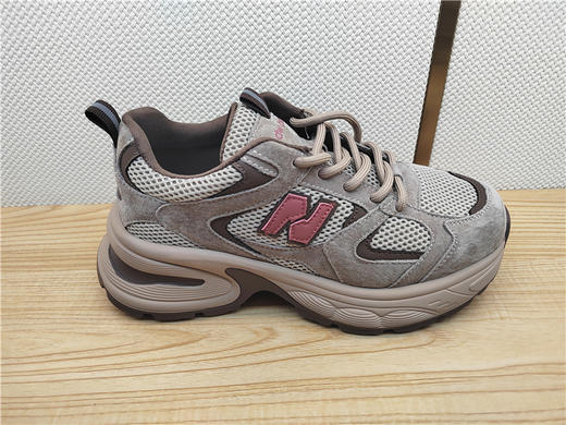 2024豪行春季新款24127216运动休闲低跟女鞋单鞋网鞋 商品图0