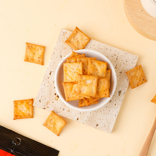 前田制果 烤虾味 香脆片 35g/袋 商品图2