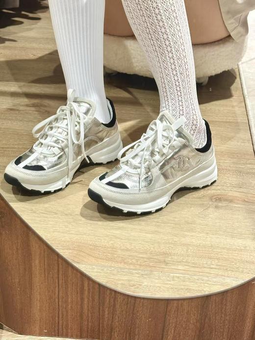 香奈儿 25A爆款 休闲运动鞋 公主银（ZX*DBG） 商品图3