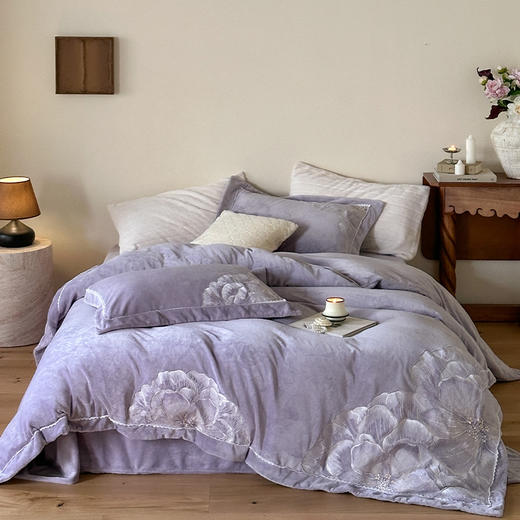 【230g高克重】云煦绒四件套佳斯娜{芙拉花园系列}【锁温保暖】【细腻丰盈】【厚实温暖】【刺绣花卉】抑菌防螨 防静电导电丝 AB双版 法式浪漫 商品图10