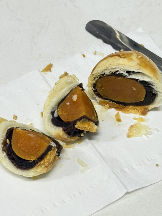 高品质低糖不甜超大蛋黄的蛋黄酥-需预定（急单的勿拍，发货时间联系客服） 商品图1
