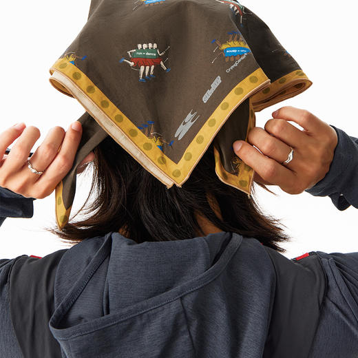 CryingCenter 跑步的人3m反光运动方巾 哭喊中心 商品图1