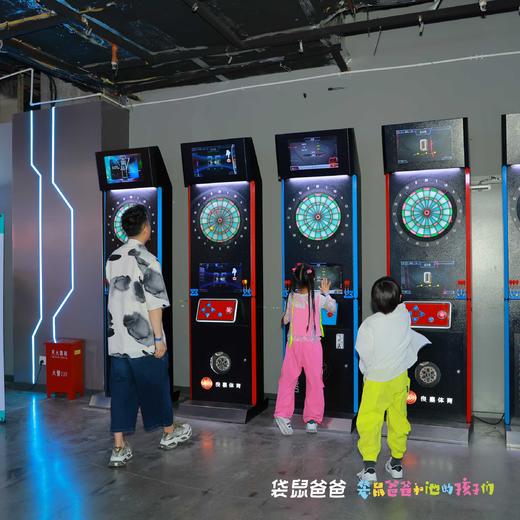 2026年复团【袋鼠爸爸去哪儿 | 玩美攻略·潮玩街区】6000㎡室内潮玩馆一票畅玩，可玩项目多达60+，保龄球、VR游戏、台球PS4、街机游戏、跳舞机、碰碰车、台球棋牌等潮玩游戏 商品图7