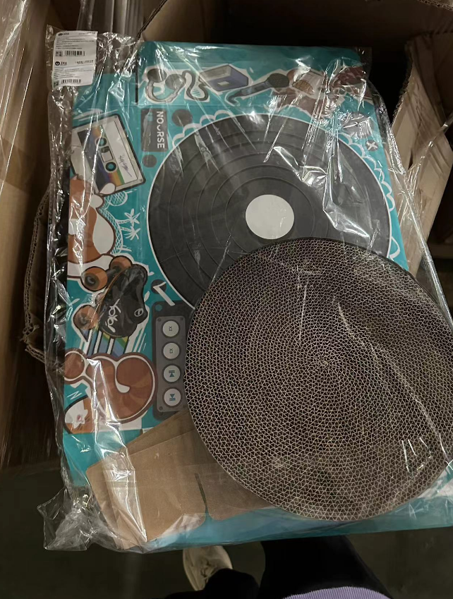 【赠品】唱片机猫抓板＋唱片CD卡片