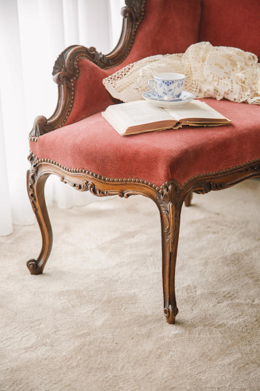 独角鹿西洋古董19世纪末法国出品路易十五风格莨苕卷叶主题硬木雕花装饰绒面贵妃椅 商品图2