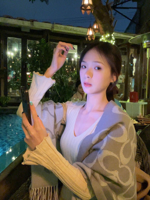 【香港直邮 COACH/蔻驰】蔻驰流苏字母印花 绒线围巾男女情侣同款 商品图10