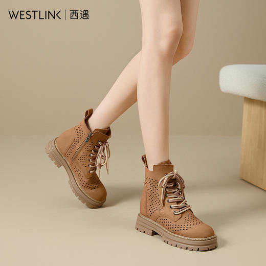 西遇镂空马丁靴女新款秋季复古废土风厚底棕色短靴户外大黄靴V0057012 商品图3