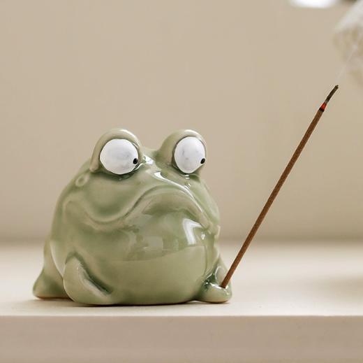 米马杂货 青蛙香插 德化陶瓷 搞怪香炉香托 迷你摆件 商品图0