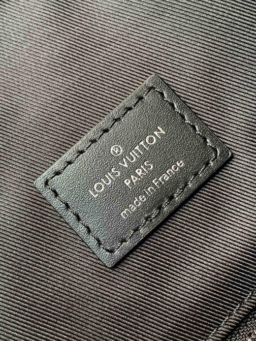 夏季特惠💰1200 原单LV 变码芯片 M41379黑格 双肩登山包 多功能Christopher 双肩包 商品图8