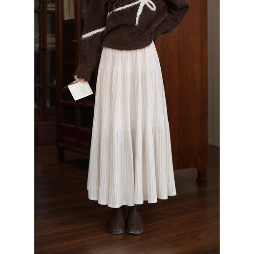 鹿向南「浅蜜柔光」法式气质杏色半身裙女秋季A字显瘦百褶中长裙 商品图1