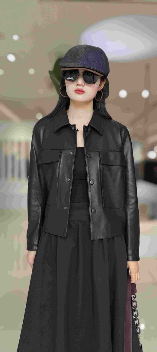 586285短款双盖绵羊皮外套 商品图3