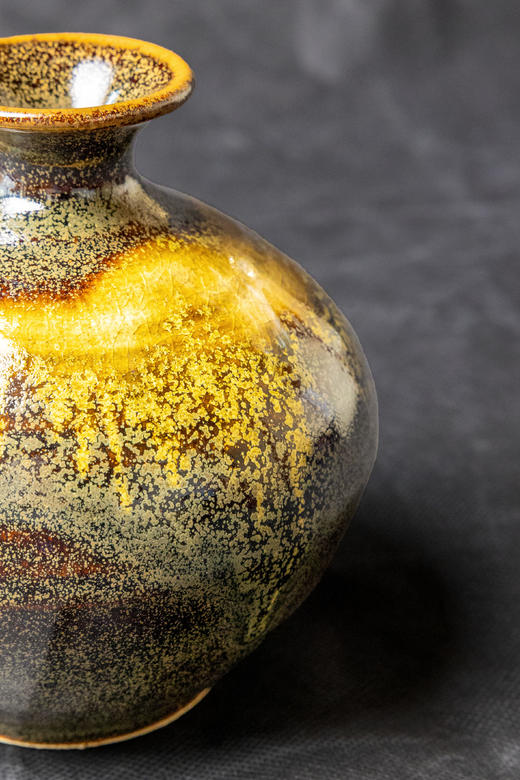 栃木益子烧·萩原芳典手作·细颈陶瓶（孤品） 商品图4