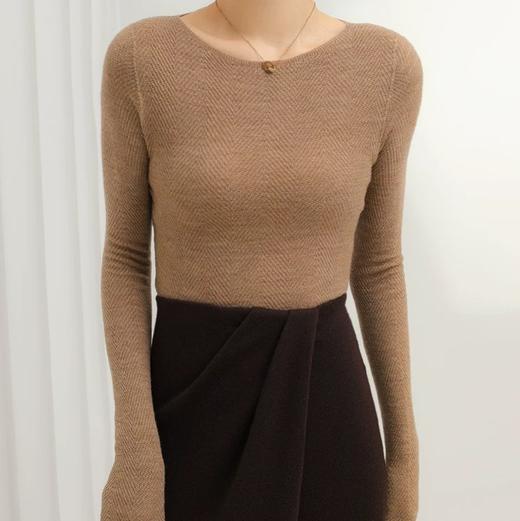 【Momotiabin 老钱风服饰集合】HJZXZ256-一字领针织衫 独享生活，做自己的天花板，针织衫集合 精致与动感的调和 轻松解锁随性舒适的穿搭 商品图0